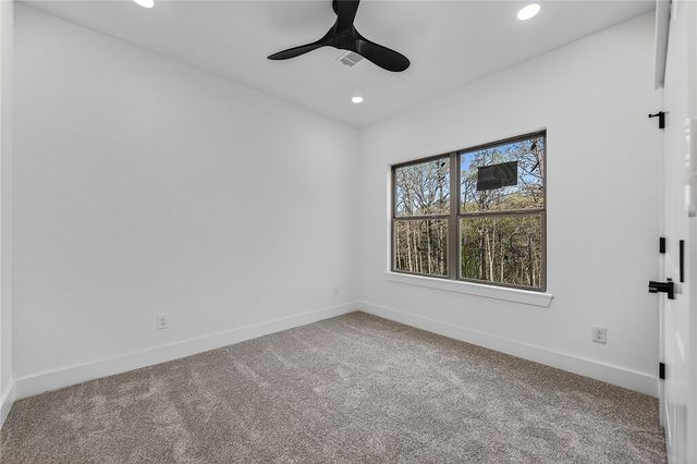 11 Sandgate Drive, Bella Vista, AR 72714