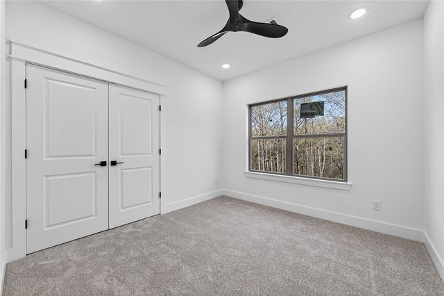 11 Sandgate Drive, Bella Vista, AR 72714