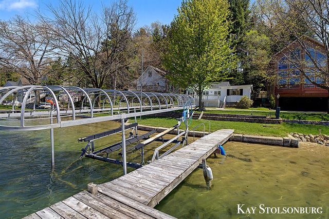 892 Palmer Drive, Middleville, MI 49333