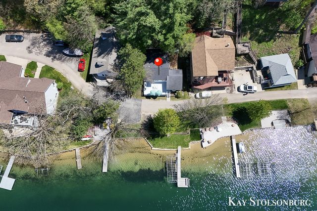 892 Palmer Drive, Middleville, MI 49333