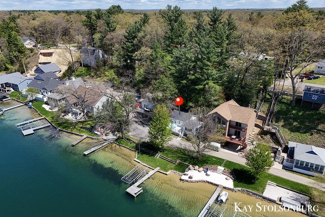 892 Palmer Drive, Middleville, MI 49333