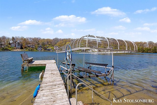 892 Palmer Drive, Middleville, MI 49333