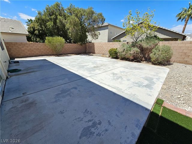 4824 Morning Splash Avenue, Las Vegas, NV 89131