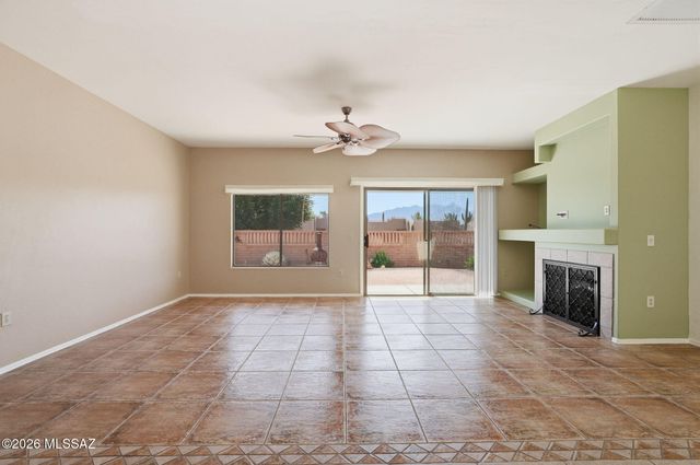 3617 S Paseo De Los Nardos, Green Valley, AZ 85614