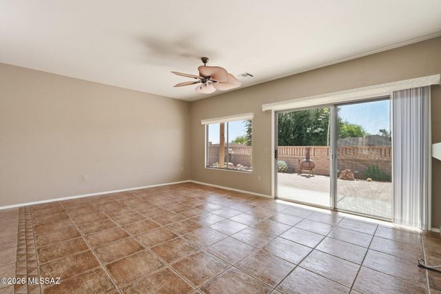 3617 S Paseo De Los Nardos, Green Valley, AZ 85614