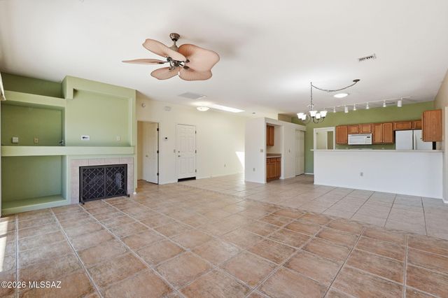 3617 S Paseo De Los Nardos, Green Valley, AZ 85614