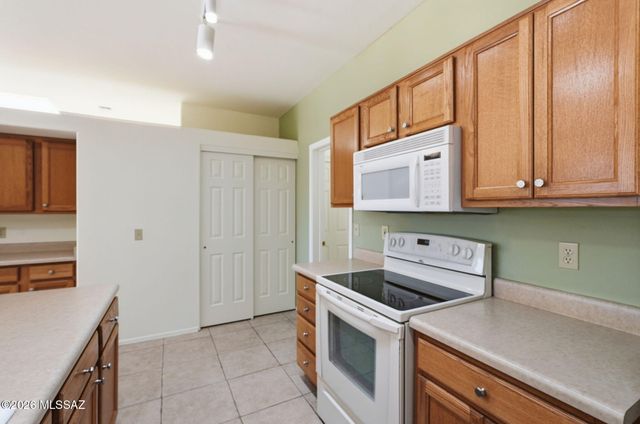 3617 S Paseo De Los Nardos, Green Valley, AZ 85614