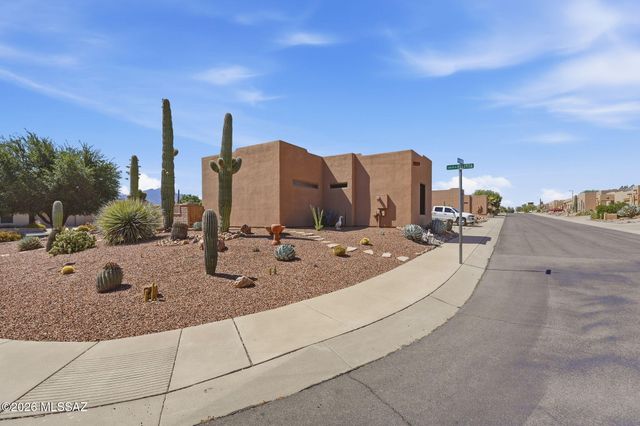 3617 S Paseo De Los Nardos, Green Valley, AZ 85614