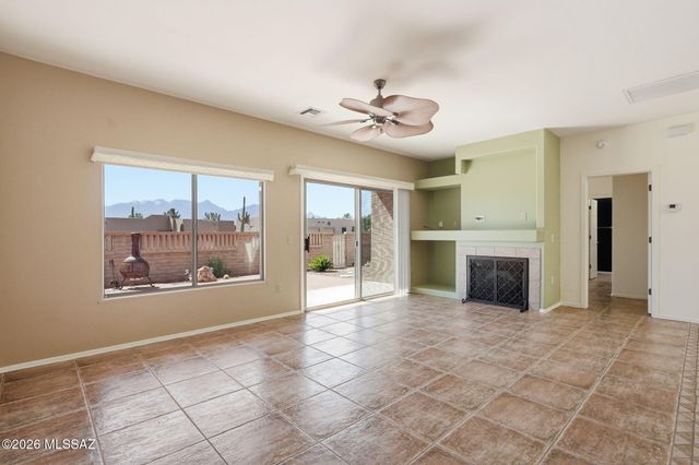 3617 S Paseo De Los Nardos, Green Valley, AZ 85614