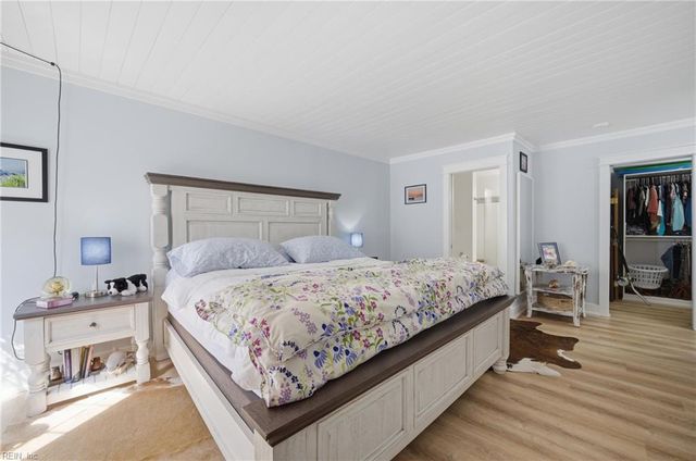 403 Harbour Pt Apt 203, Virginia Beach, VA 23451