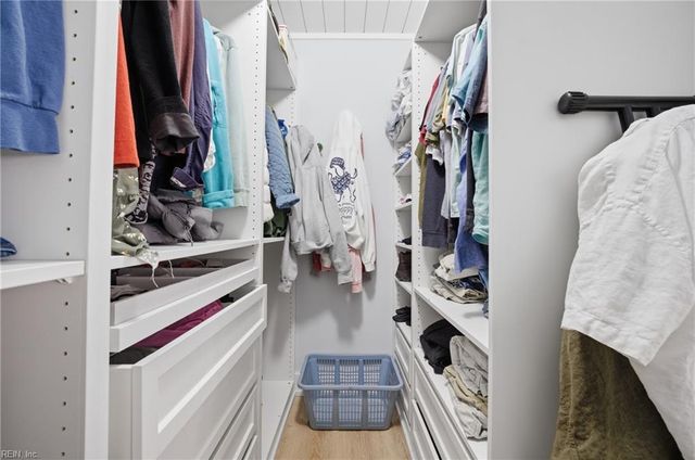 403 Harbour Pt Apt 203, Virginia Beach, VA 23451