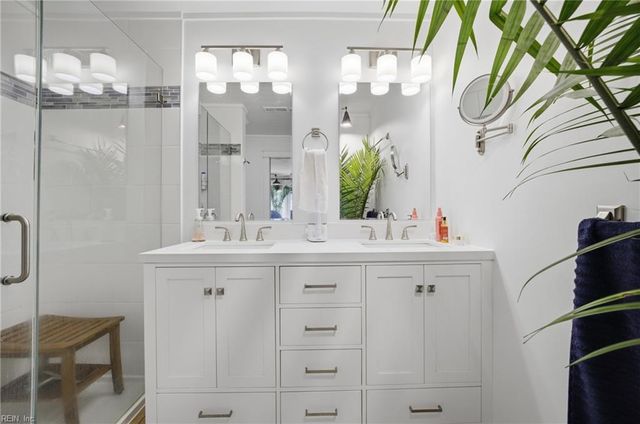 403 Harbour Pt Apt 203, Virginia Beach, VA 23451