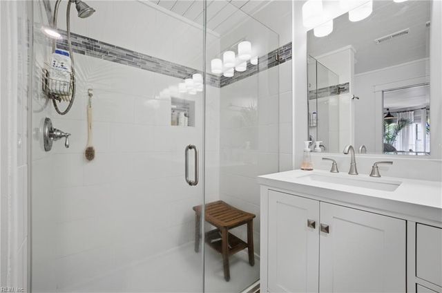 403 Harbour Pt Apt 203, Virginia Beach, VA 23451