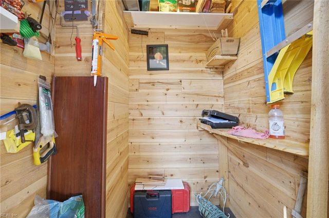 403 Harbour Pt Apt 203, Virginia Beach, VA 23451