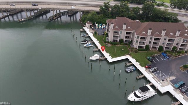 403 Harbour Pt Apt 203, Virginia Beach, VA 23451