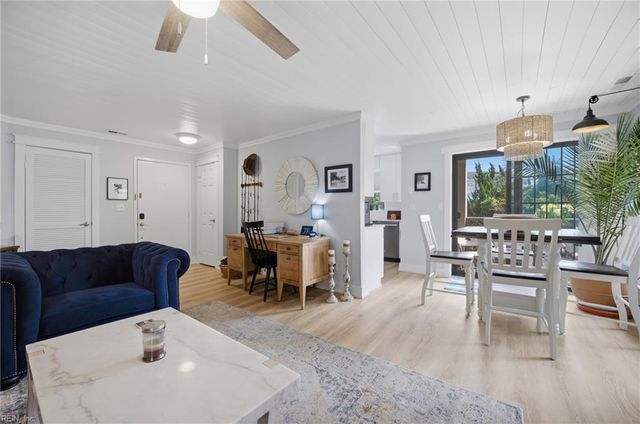 403 Harbour Pt Apt 203, Virginia Beach, VA 23451