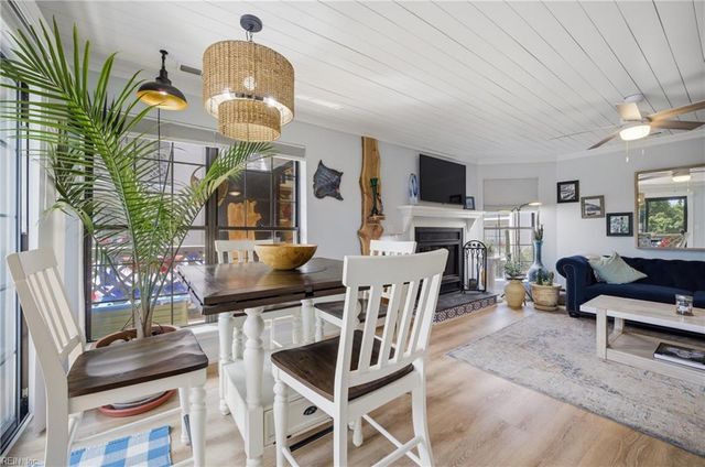 403 Harbour Pt Apt 203, Virginia Beach, VA 23451