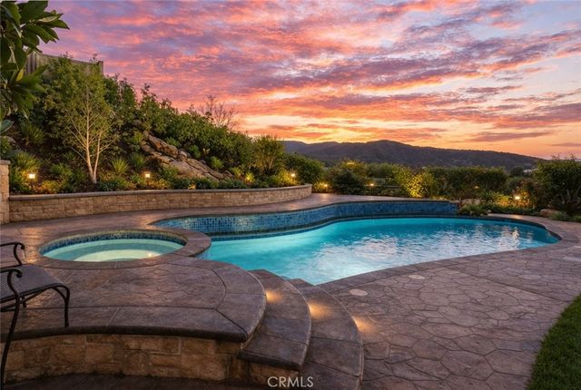 26542 Craftsmen Court, Saugus, CA 91350