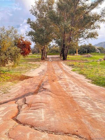 1030 Harris Ranch Rd., Potrero, CA 91963