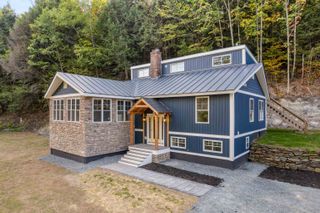 1004 Jericho Road, Hartford, VT 05001