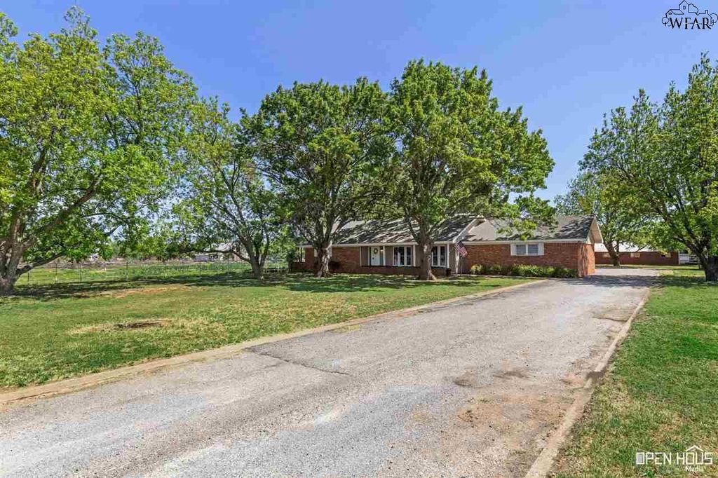3601 FM 367, Iowa Park, TX 76367