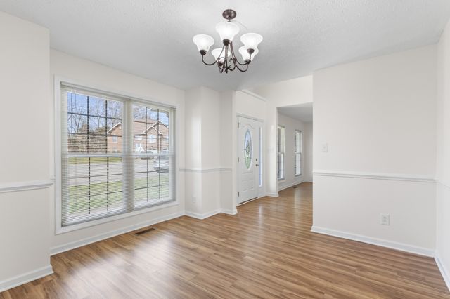 970 Granite Trl, Adams, TN 37010