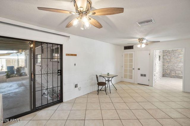 3838 W FLYNN Lane, Phoenix, AZ 85019