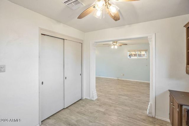 3838 W FLYNN Lane, Phoenix, AZ 85019