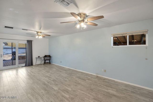 3838 W FLYNN Lane, Phoenix, AZ 85019