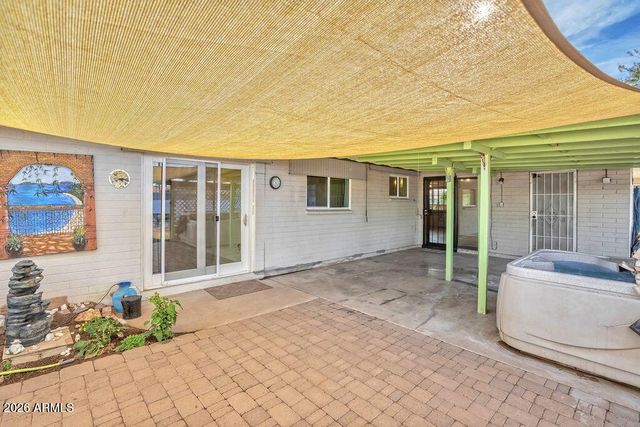 3838 W FLYNN Lane, Phoenix, AZ 85019