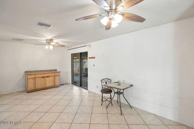 3838 W FLYNN Lane, Phoenix, AZ 85019