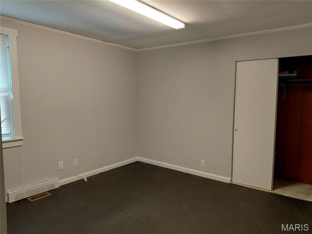 25 W Oak Street, Mascoutah, IL 62258