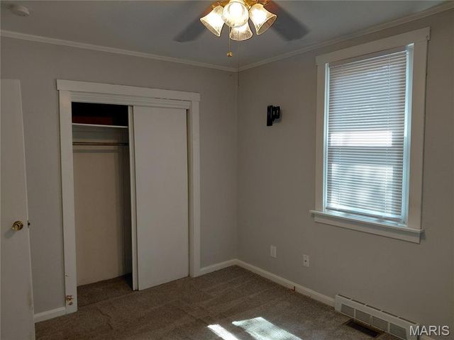 25 W Oak Street, Mascoutah, IL 62258