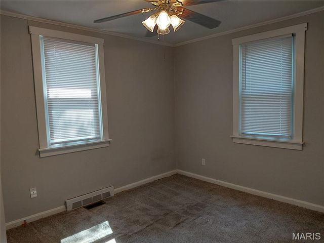 25 W Oak Street, Mascoutah, IL 62258