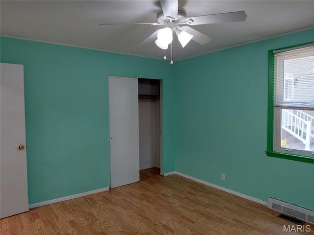 25 W Oak Street, Mascoutah, IL 62258