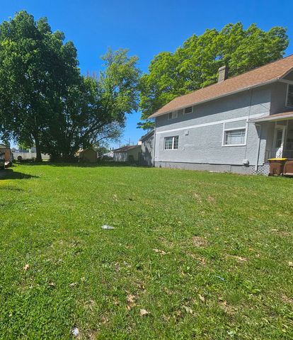1607 13th Avenue, Rockford, IL 61104