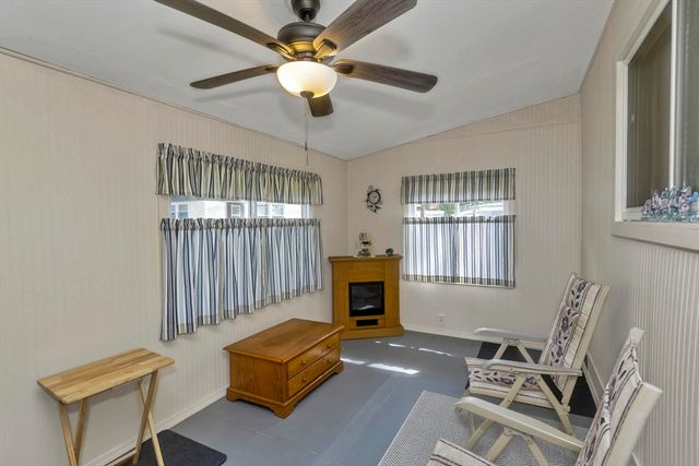 32 Puffin Drive, Chicopee, MA 01020