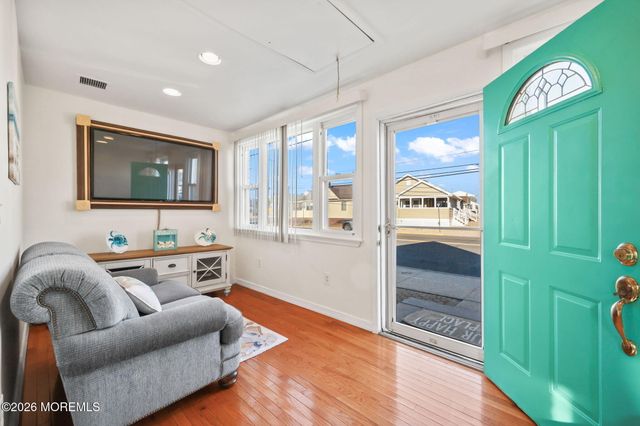 211 Ocean Avenue, Point Pleasant Beach, NJ 08742