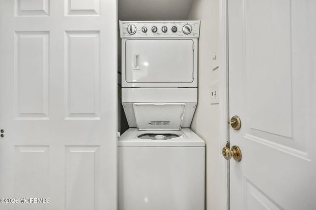 211 Ocean Avenue, Point Pleasant Beach, NJ 08742