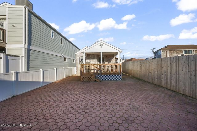 211 Ocean Avenue, Point Pleasant Beach, NJ 08742