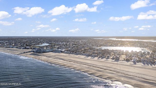 211 Ocean Avenue, Point Pleasant Beach, NJ 08742