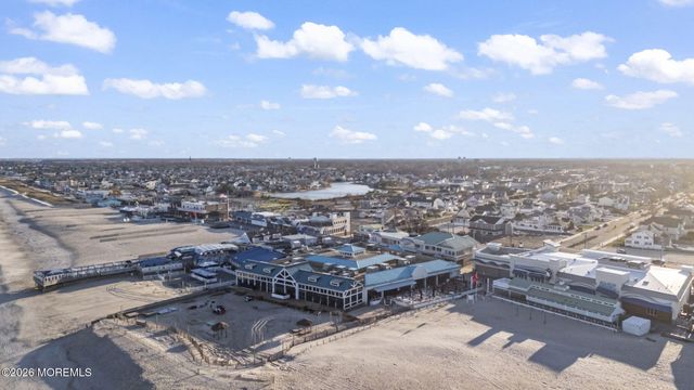 211 Ocean Avenue, Point Pleasant Beach, NJ 08742