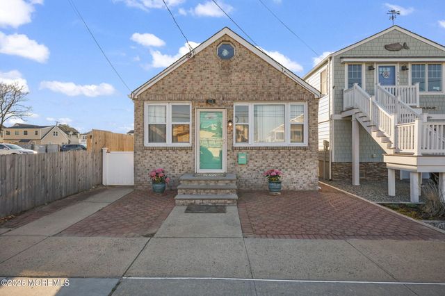 211 Ocean Avenue, Point Pleasant Beach, NJ 08742