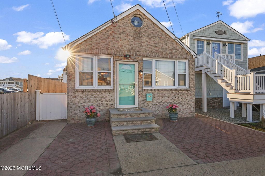 211 Ocean Avenue, Point Pleasant Beach, NJ 08742