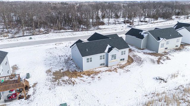 2390 Pow Wow Trail, Beloit, WI 53511