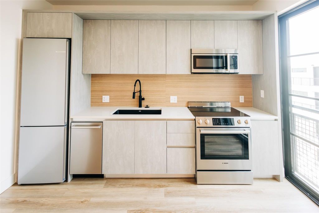 4315 S Congress Ave 506, Austin, TX 78745