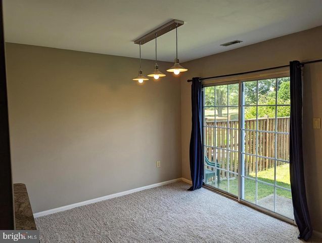 215 SEQUOIA DR, Newtown, PA 18940