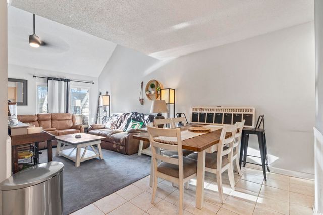 421 Cambridge Cir Apt F7, Murrells Inlet, SC 29576