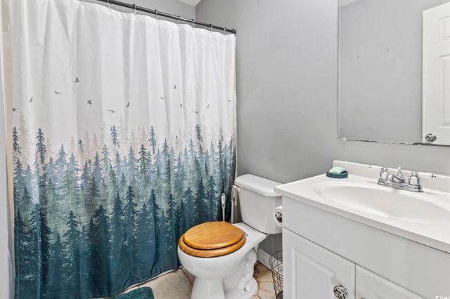 421 Cambridge Cir Apt F7, Murrells Inlet, SC 29576