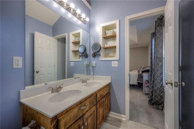 610 S Walnut Street, Gardner, KS 66030